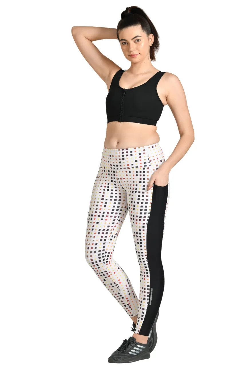 WOMEN'S MID-RISE SKINNY FIT WORKOUT PANTS WITH DIGITAL MULTI-BOX PRINT & MESH PANELS